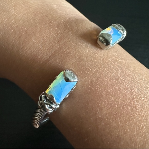 ⚜️3 for $30⚜️ Twisted Cable Cuff Bracelet (Silver Tone) - Picture 4 of 10